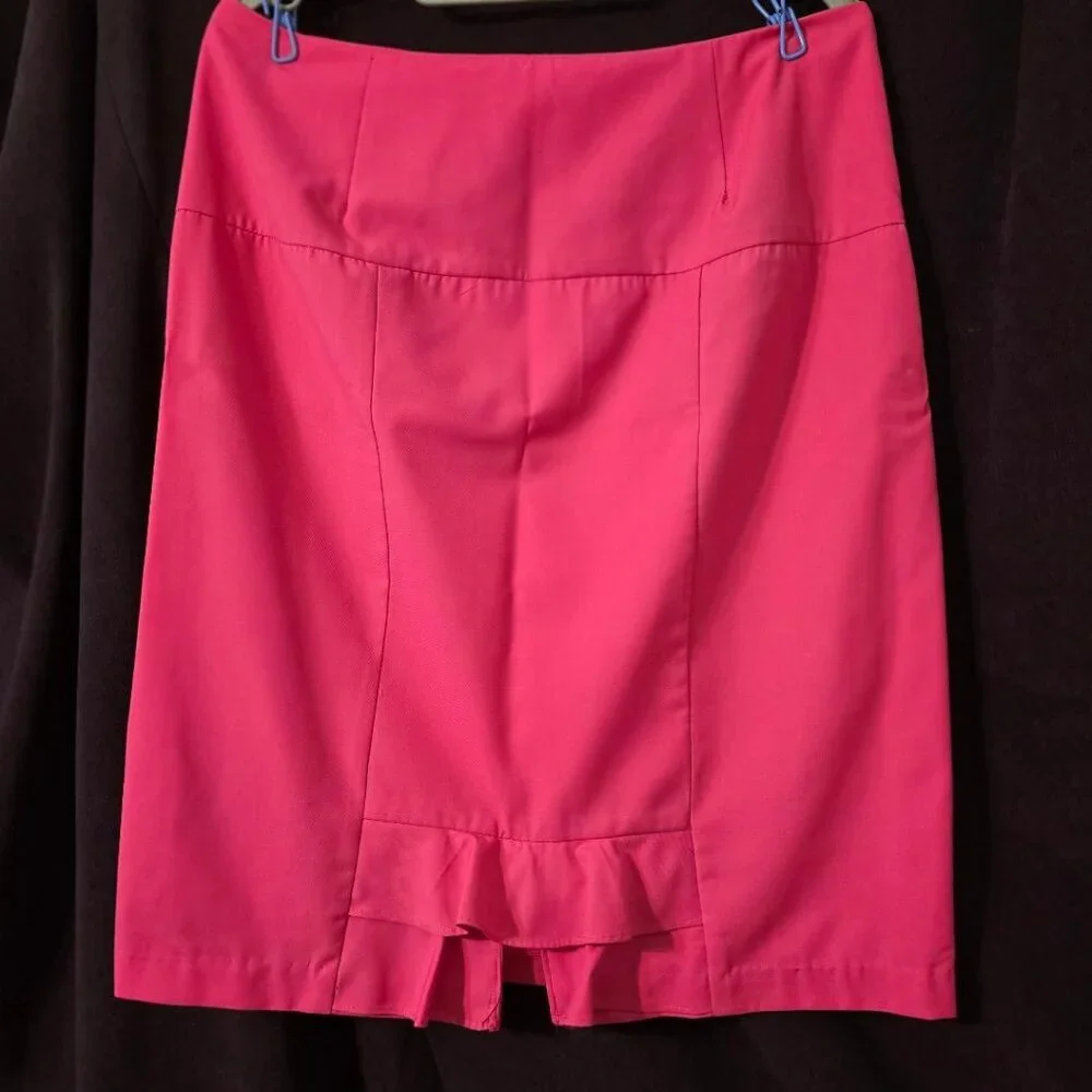 XL Ampersand Hot Pink Pencil with Back Ruffles Midi Lined Skirt 100% Cotton
